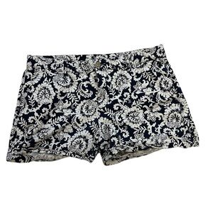 Khakis by Gap‎ floral navy blue and white shorts